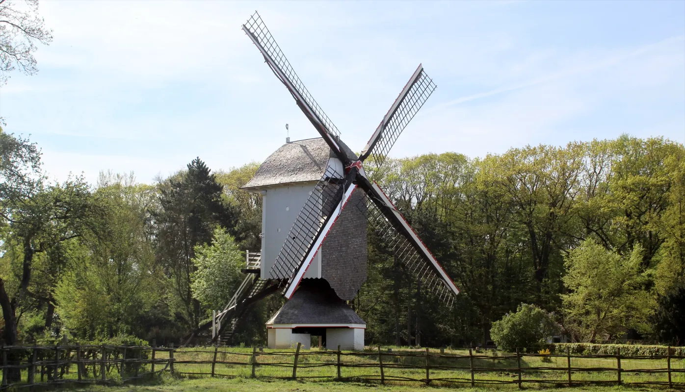 Standaardmolen van Millegem